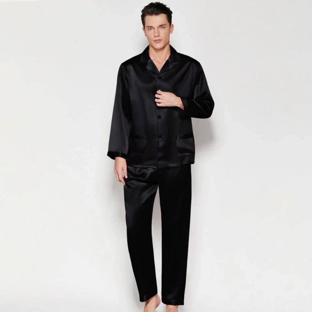 Pijama de seda negra para hombre
