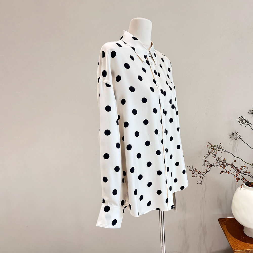 Camisa de seda de manga larga para mujeres Polka Polka Boton-Up Silk Blusa