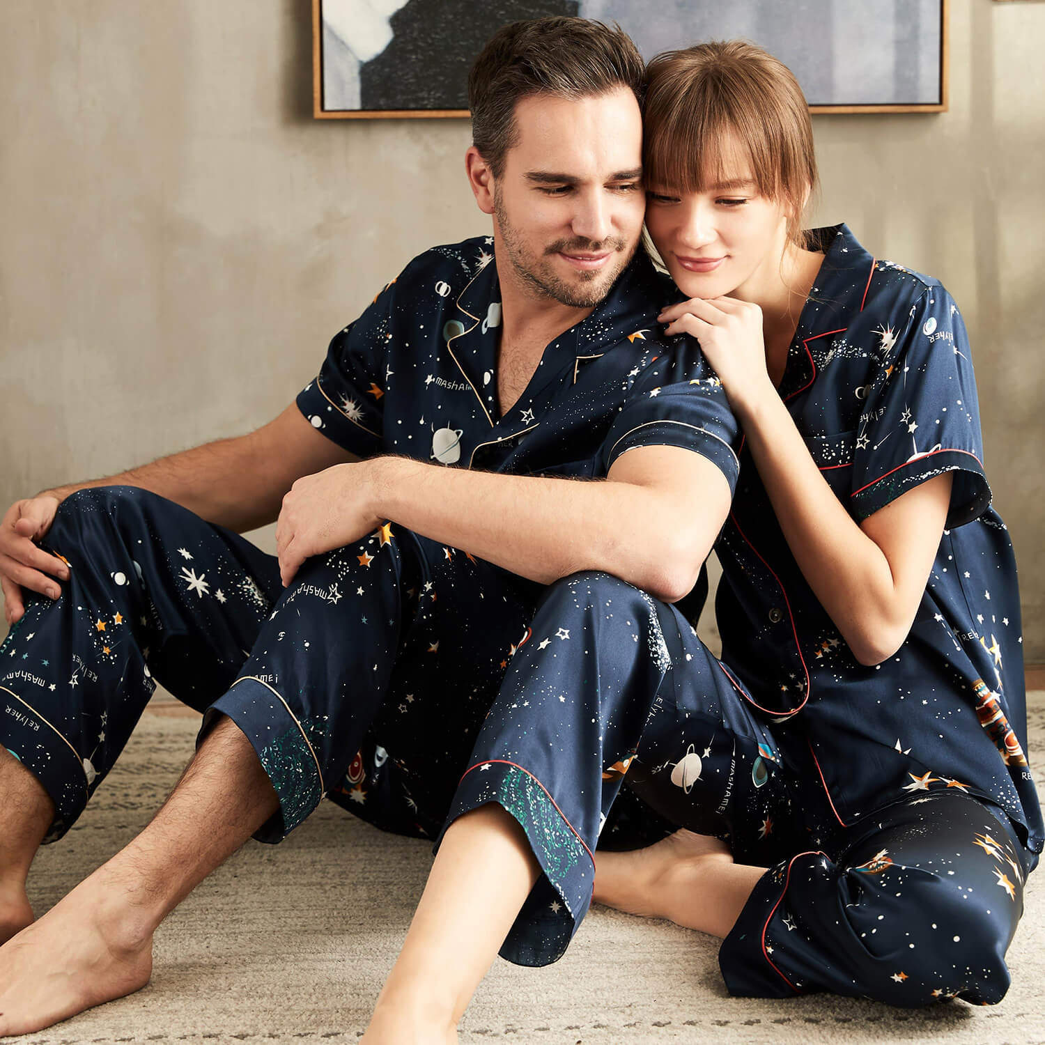 Conjuntos de pijamas de seda a juego de pijamas de seda estampados cortos para pareja