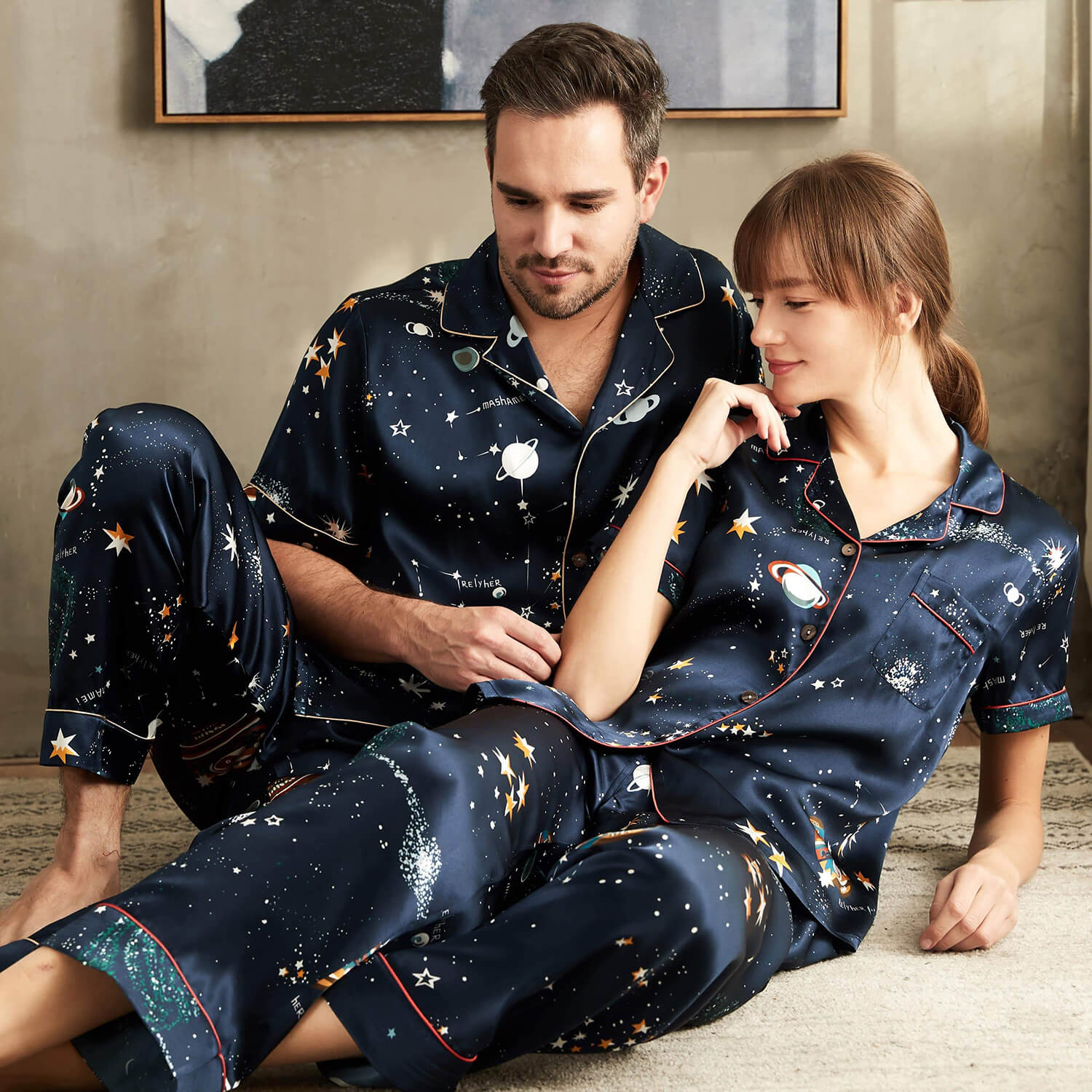 Conjuntos de pijamas de seda a juego de pijamas de seda estampados cortos para pareja