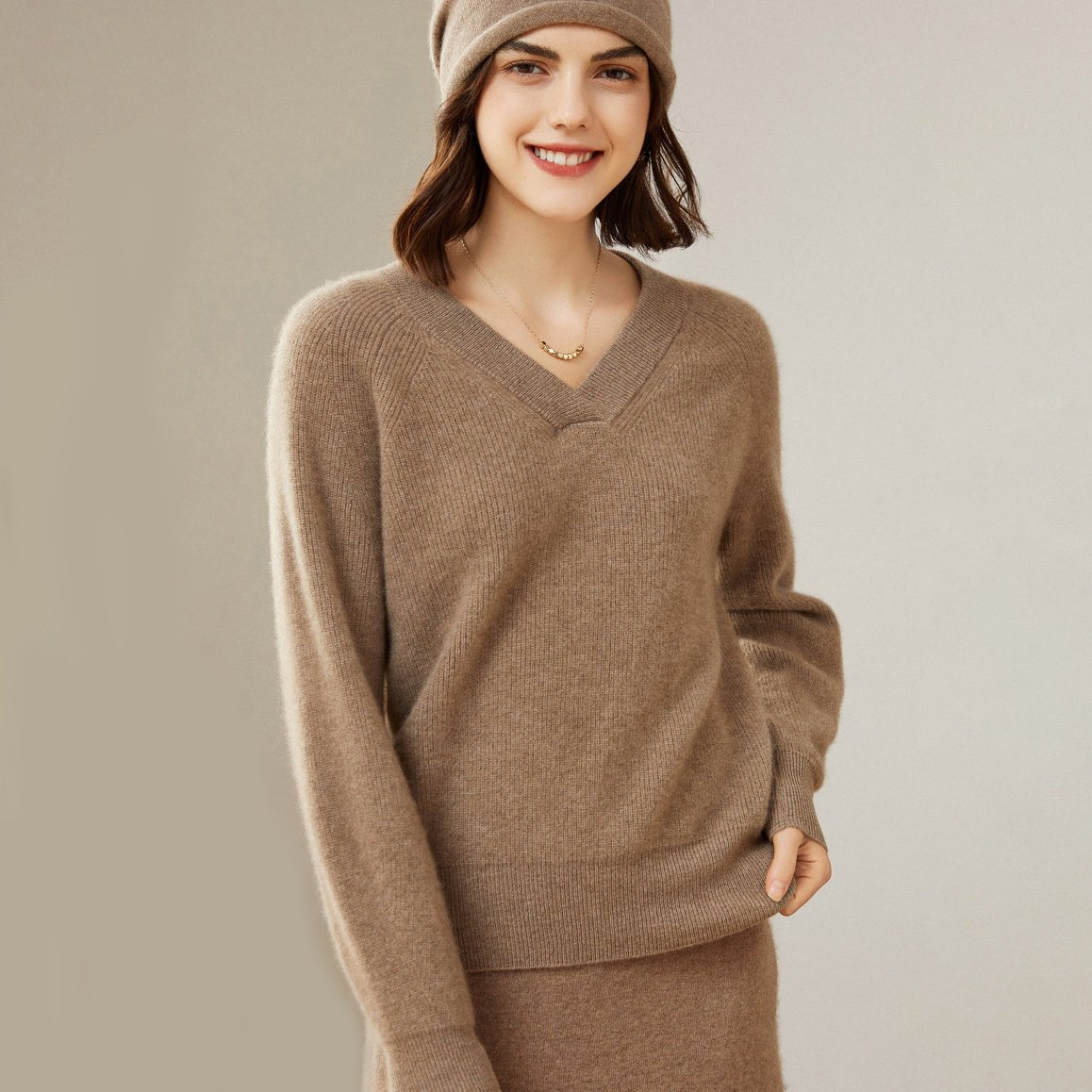 Women's 100% Superfine Cashmere V-Neck Sweater - slipintosoft