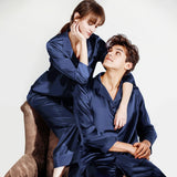 Conjunto de pijamas a juego de seda de morera de lujo, ropa de dormir de seda de color sólido para parejas